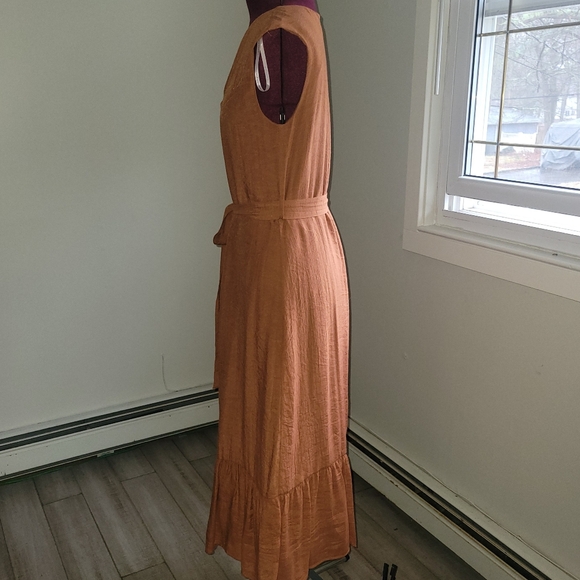 Nanette Lepore Sleeveless V-neck Dress - Picture 4 of 10